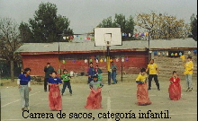 Carrera de sacos, categora infantil.